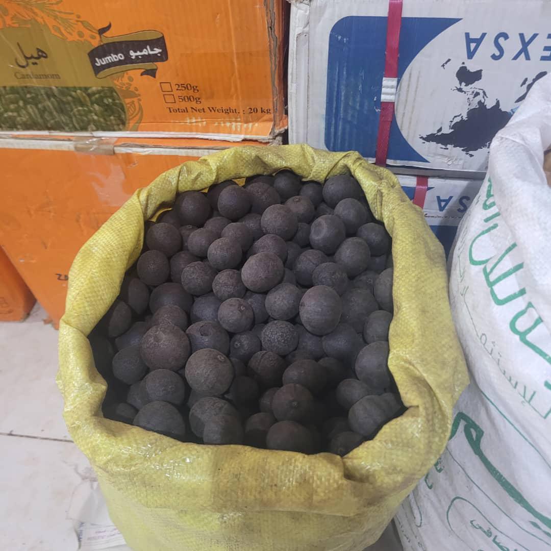 الليمون الأسود المجفف (اللومي)